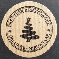 Kerst 04 rol @ 500 perm. rond 35 kraft zwart bedrukt kerstdagen-nieuwjaar